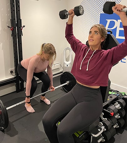 2 clients working out